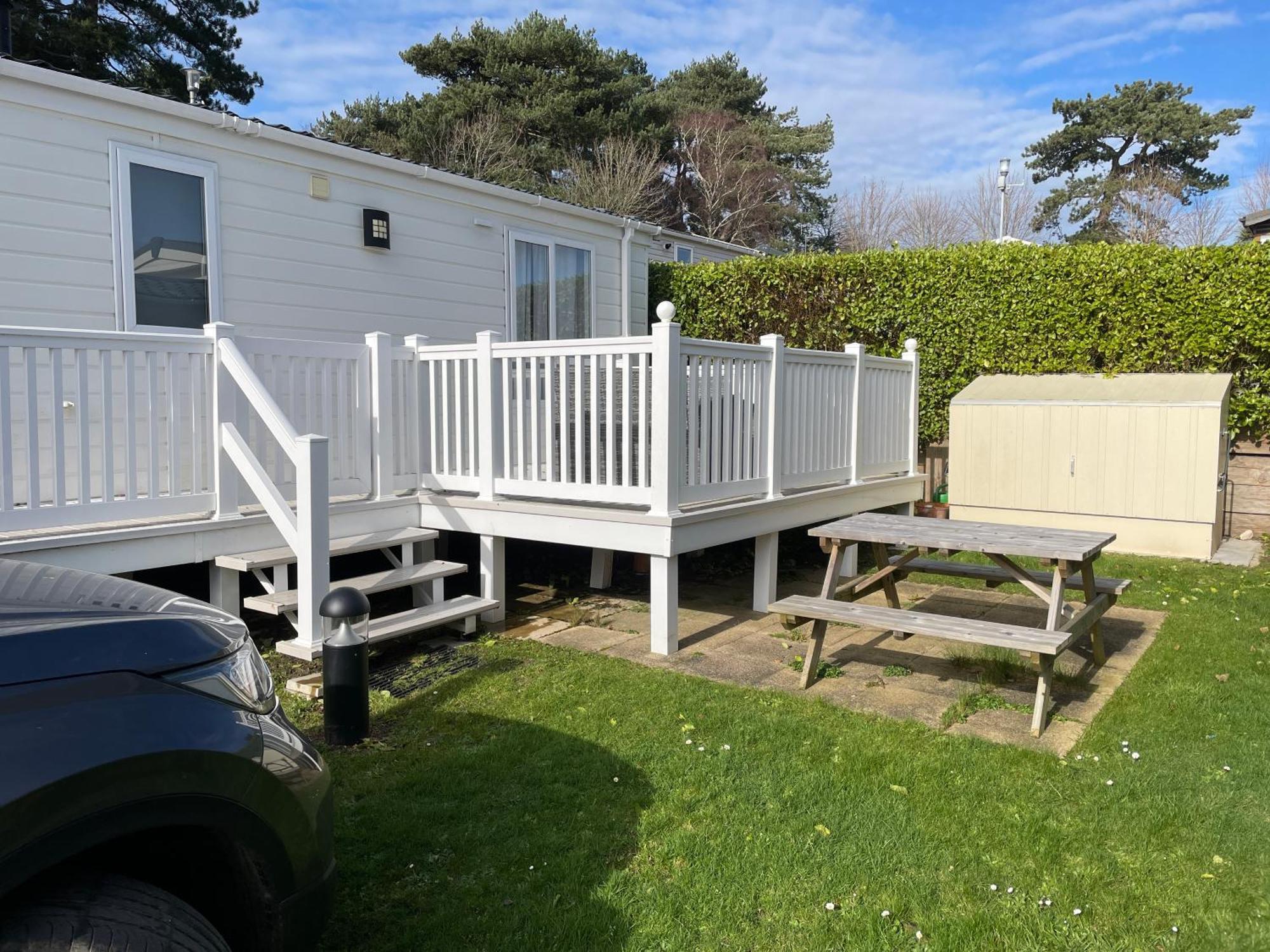 Rockley Park Private Holiday Homes Poole Bagian luar foto