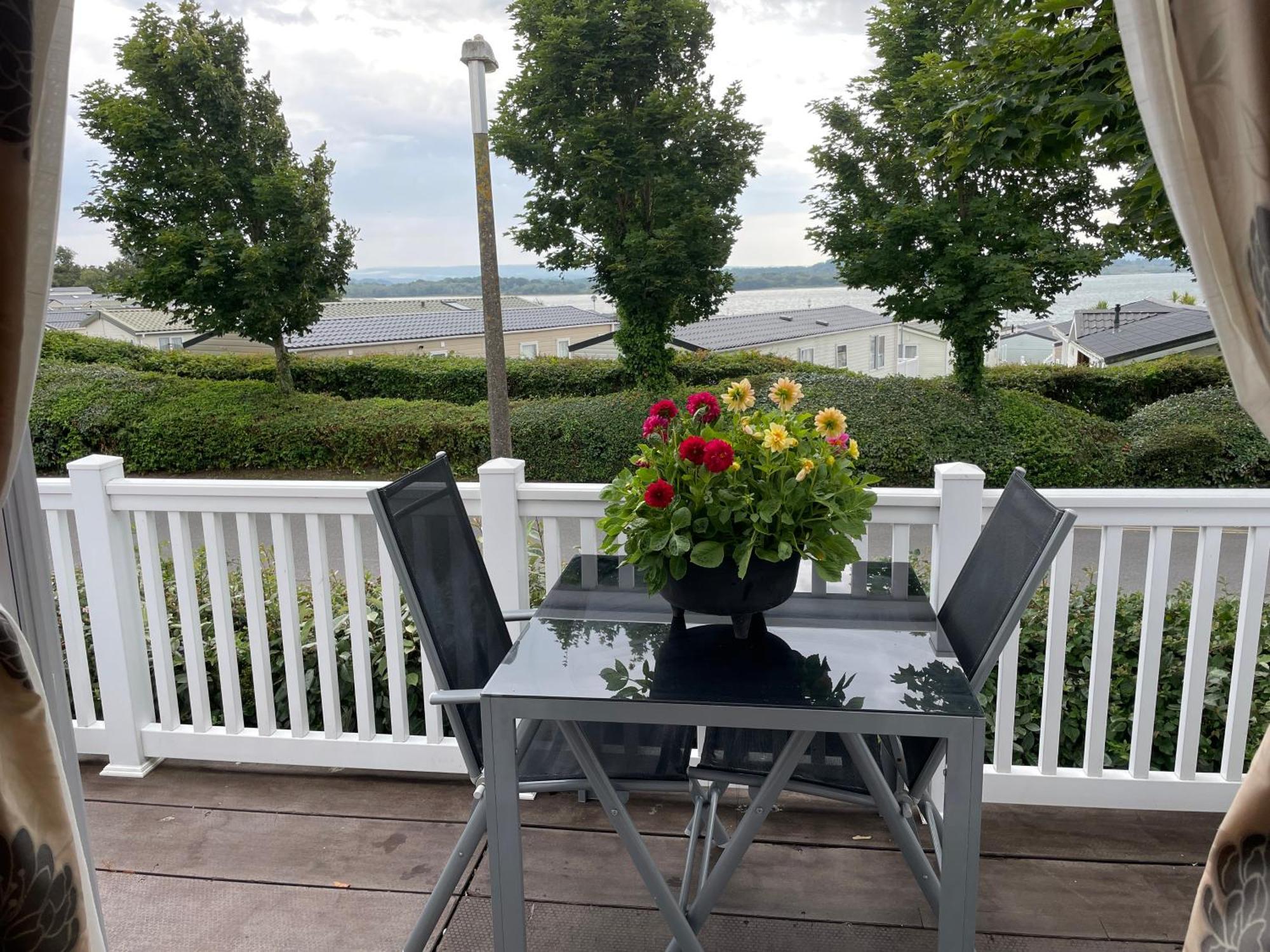 Rockley Park Private Holiday Homes Poole Bagian luar foto