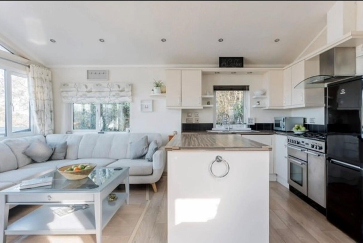 Rockley Park Private Holiday Homes Poole Bagian luar foto