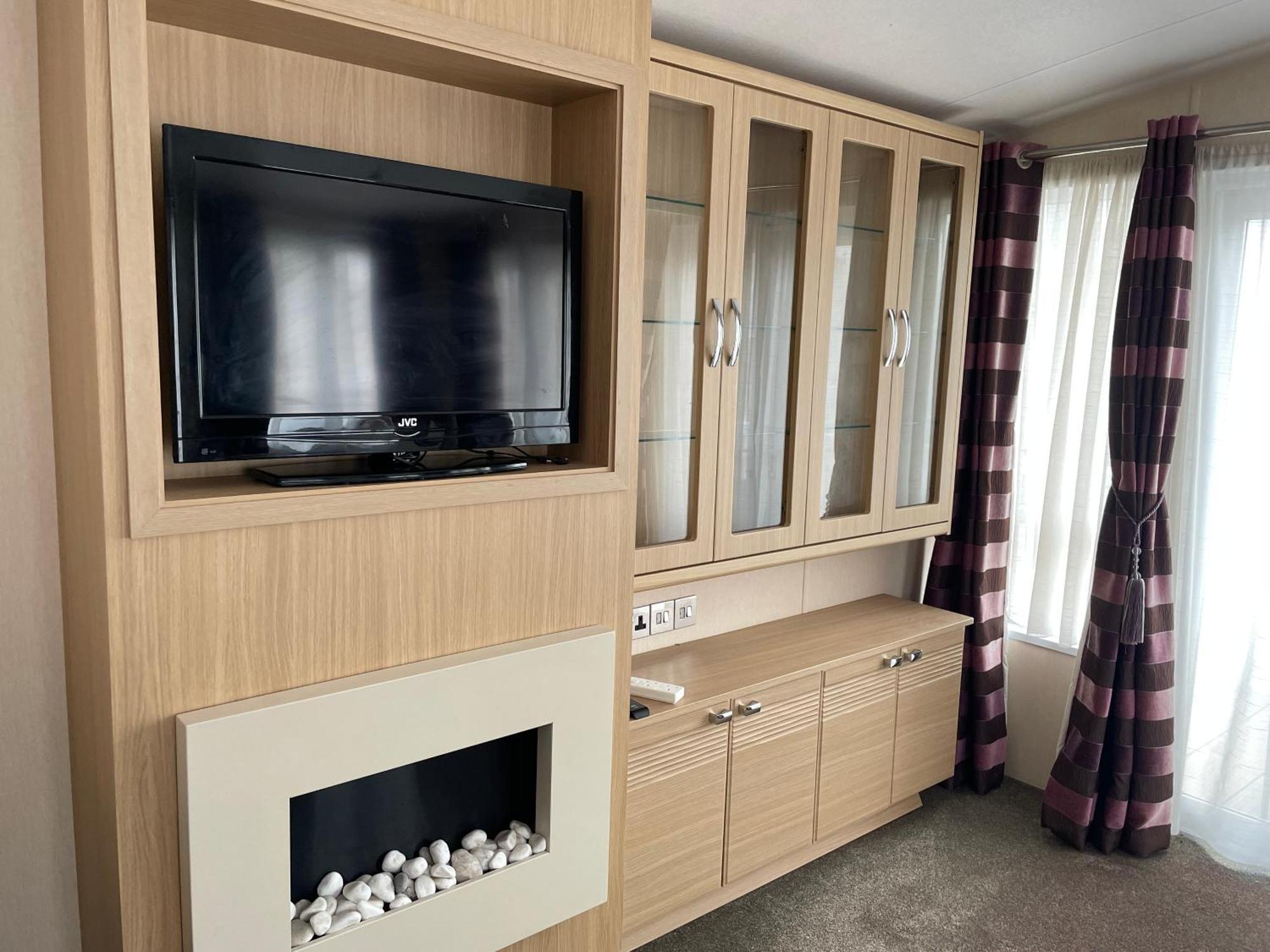 Rockley Park Private Holiday Homes Poole Bagian luar foto