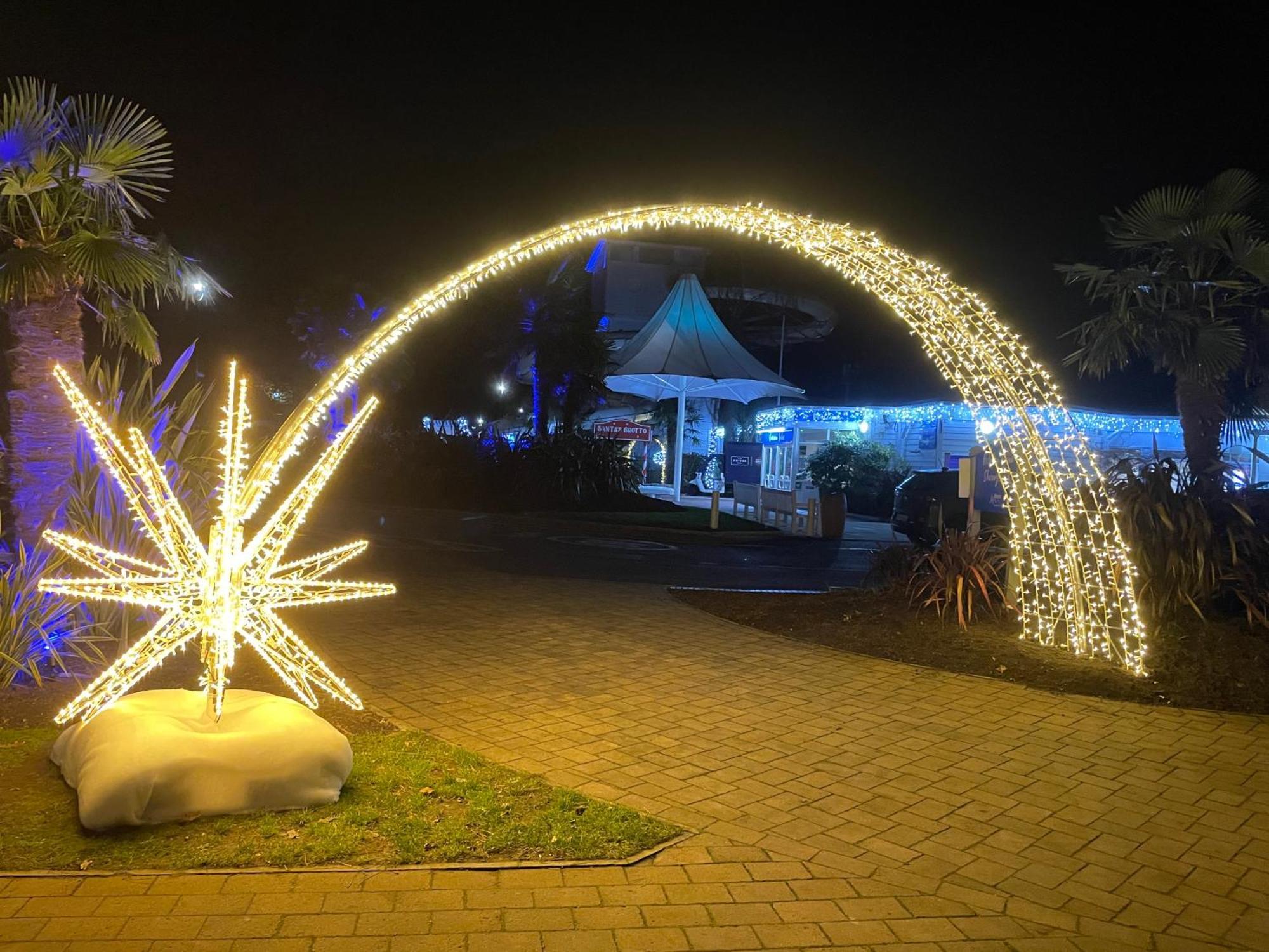 Rockley Park Private Holiday Homes Poole Bagian luar foto